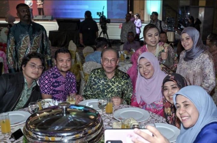 anwar media ethics