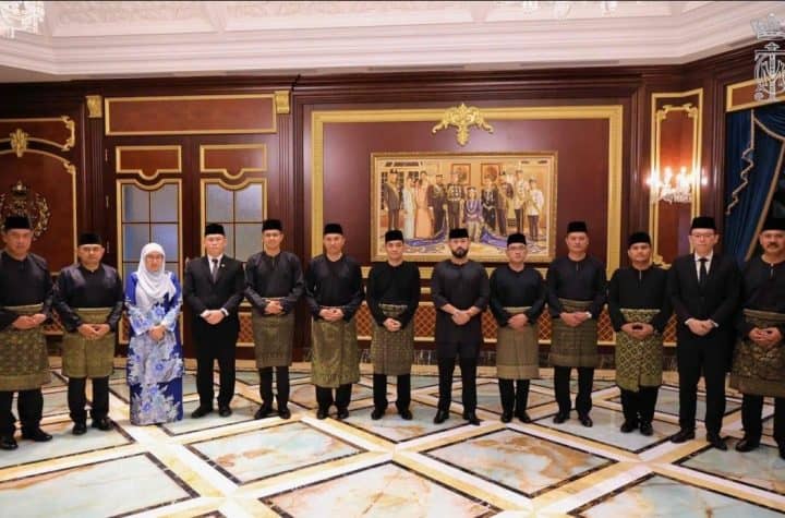 Johor Exco members sworn in