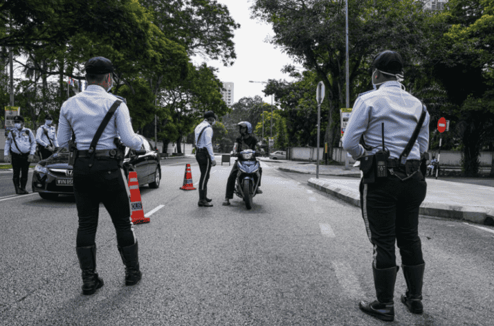 Seremban roadblock schoolboys arrested