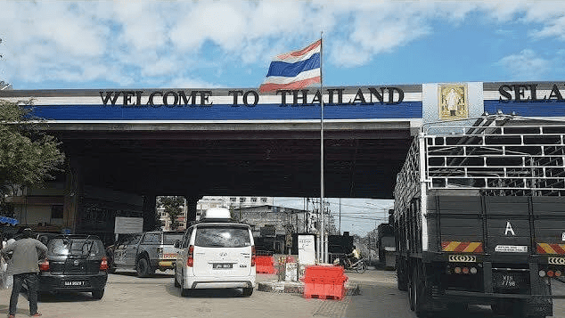 thai border pass