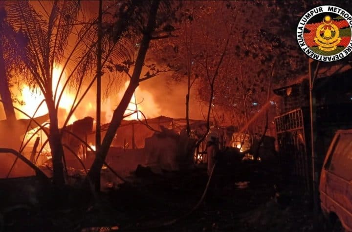 Sentul squatter house fire