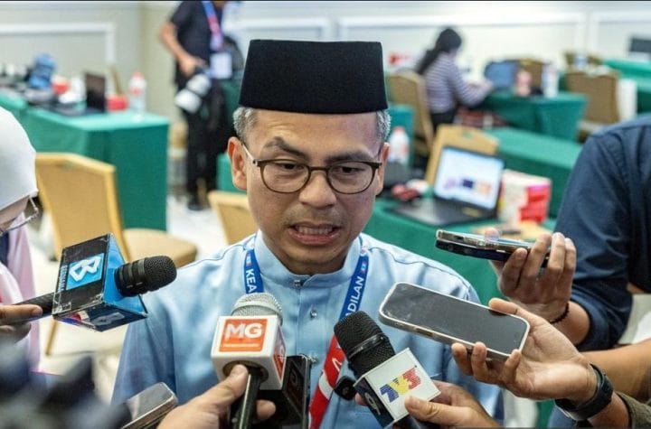 pkr fahmi fadzil