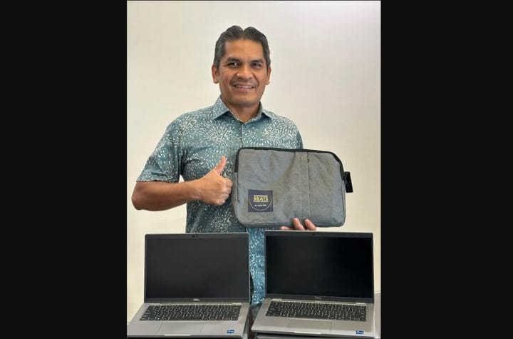 Radzi Jidin laptops students Putrajaya Care