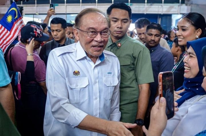 Anwar Ibrahim FELDA Tabung Haji governance