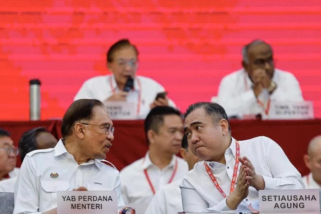 anwar loke resignation offer