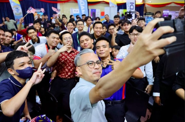 Fahmi Fadzil youth history corruption communalism