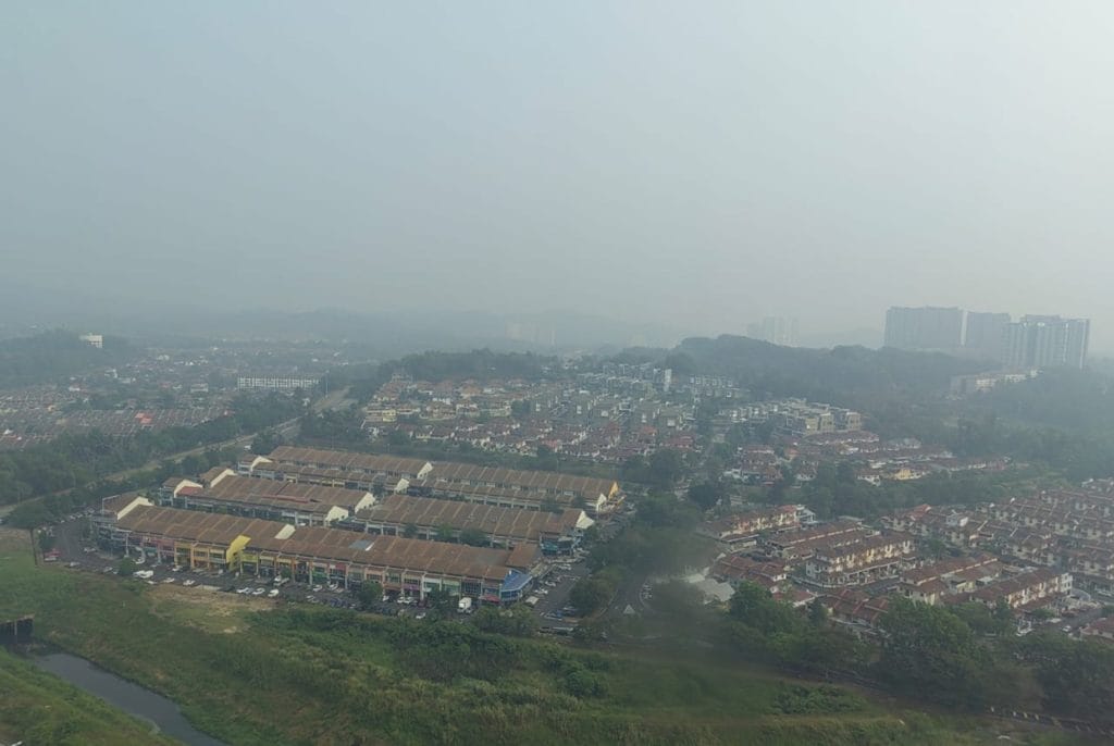 unhealthy API 33 areas Malaysia haze