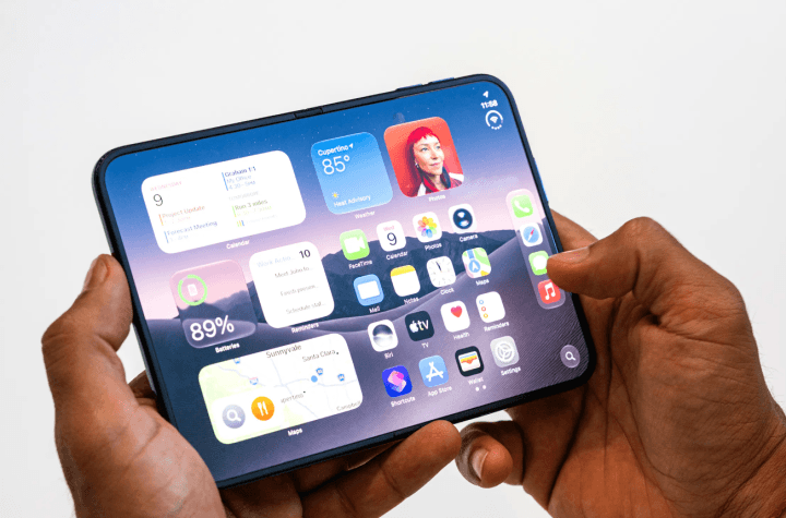 Apple iPhone Duo foldable