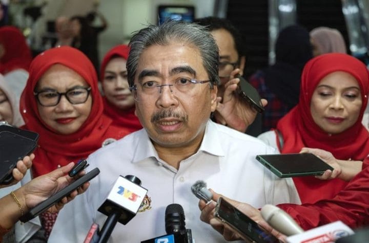 Johari Abdul Ghani automation foreign workers local wages