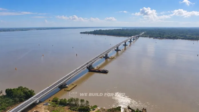 Batang Paloh Bridge Pulau Bruit Sarawak Douglas Uggah Embas