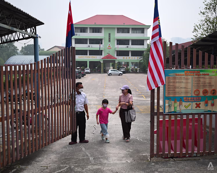 Johor schools reopen haze physical classes APIMS