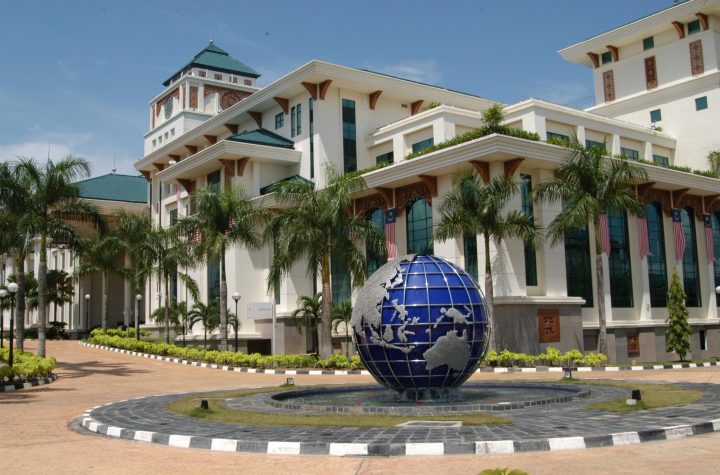 Foreign Ministry monitors Europe protests Lukanisman travel advisory
